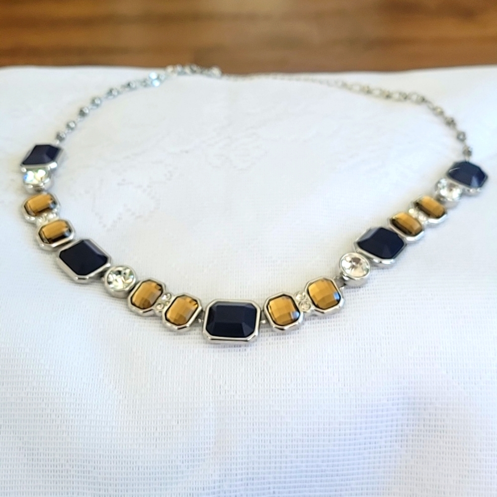 Drama Club Retired Lia Sophia Necklace